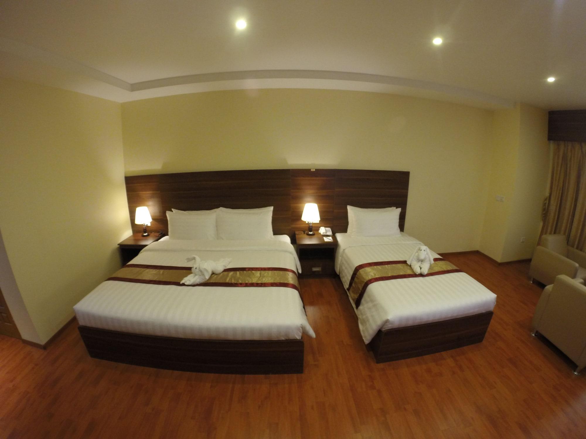 Silver Green Hotel Янгон Экстерьер фото