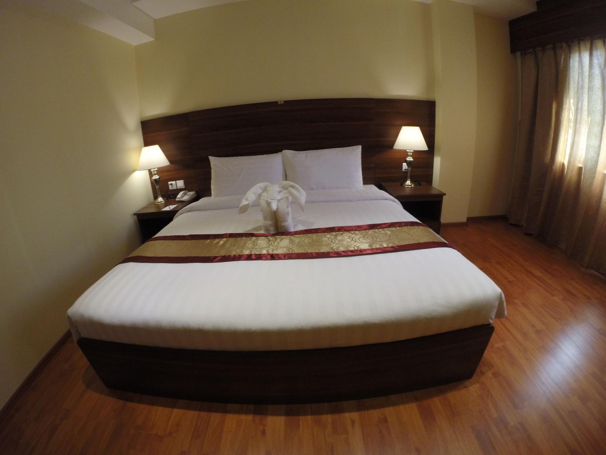 Silver Green Hotel Янгон Экстерьер фото