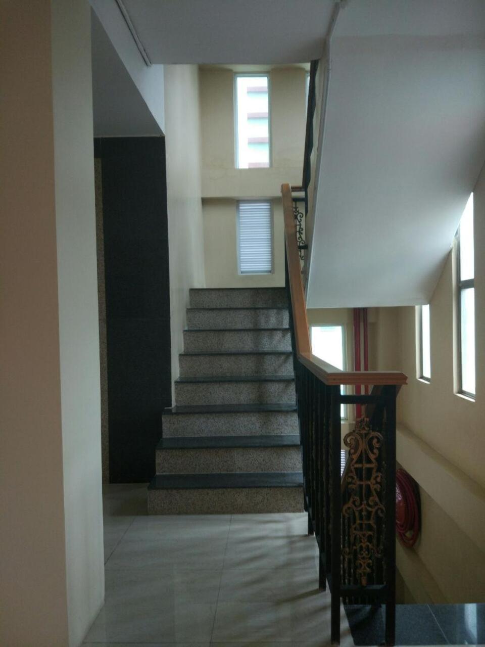 Silver Green Hotel Янгон Экстерьер фото